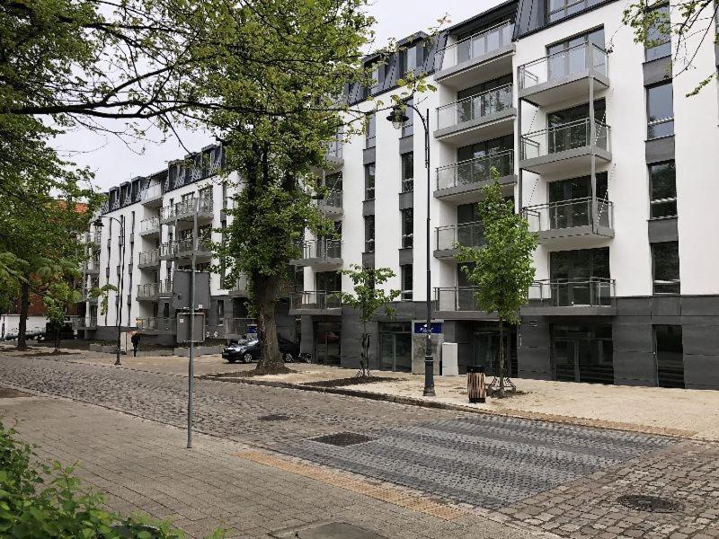 Patio Riverfront Aparthotel Гданськ Екстер'єр фото